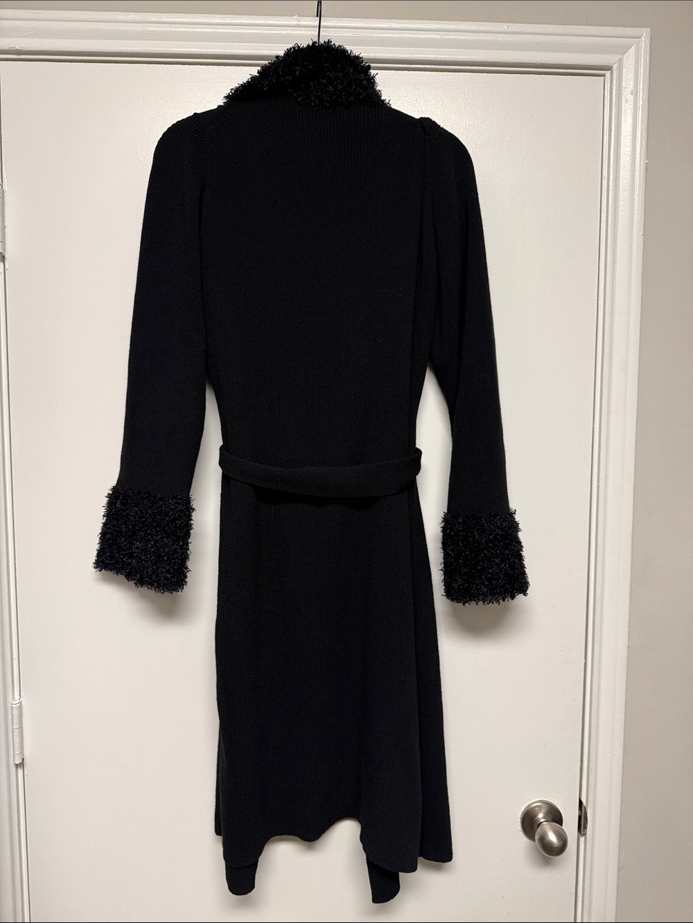 Max Studio: Black Faux Fur Collared Cardigan - Picture 4 of 8